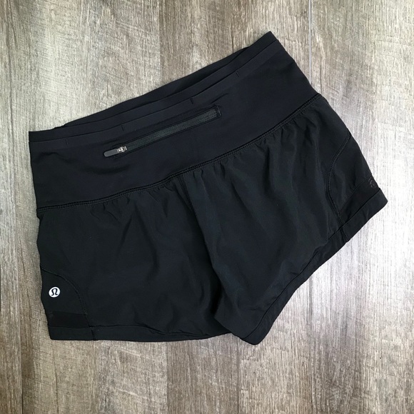 lululemon athletica Pants - lululemon High Rise Pace Perfect Shorts Size 4